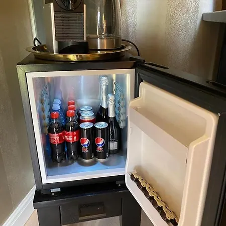 ベッド・アンド・ブレックファスト La Et Le Du Chateau Du Golf De Bernalmont 4*