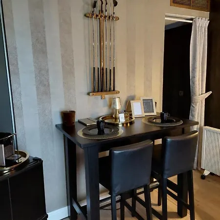 ベッド・アンド・ブレックファスト La Et Le Du Chateau Du Golf De Bernalmont 4*