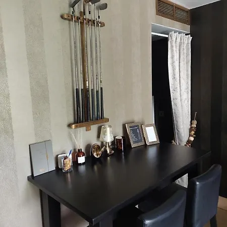 La Et Le Du Chateau Du Golf De Bernalmont ベッド・アンド・ブレックファスト