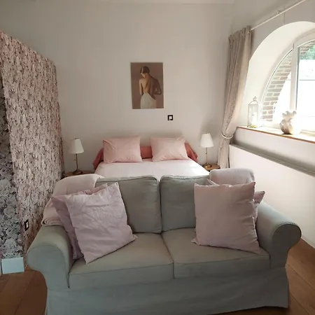 ベッド・アンド・ブレックファスト La Et Le Du Chateau Du Golf De Bernalmont