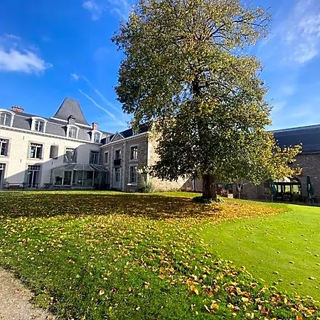 Bed & Breakfast La Et Le Du Chateau Du Golf De Bernalmont Liège