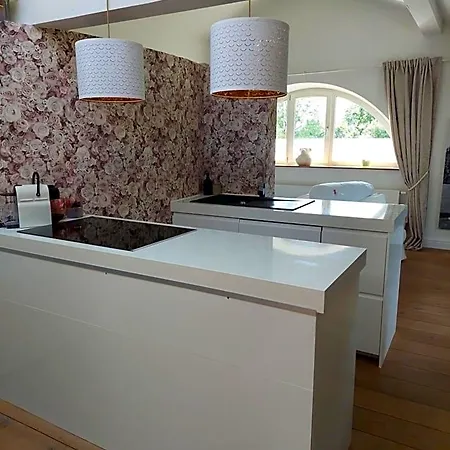 La Et Le Du Chateau Du Golf De Bernalmont Bed & Breakfast 4*