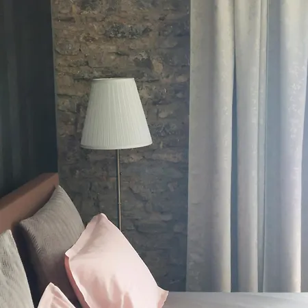 La Et Le Du Chateau Du Golf De Bernalmont Bed & Breakfast