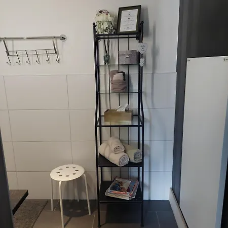 La Chambre Du Chateau Du Golf De Bernalmont 4*