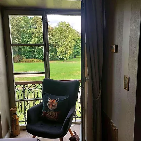 La Chambre Du Chateau Du Golf De Bernalmont 列日